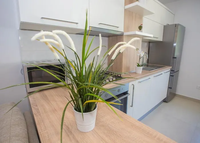 Ferienhaus Kris With Pool In Mrgani